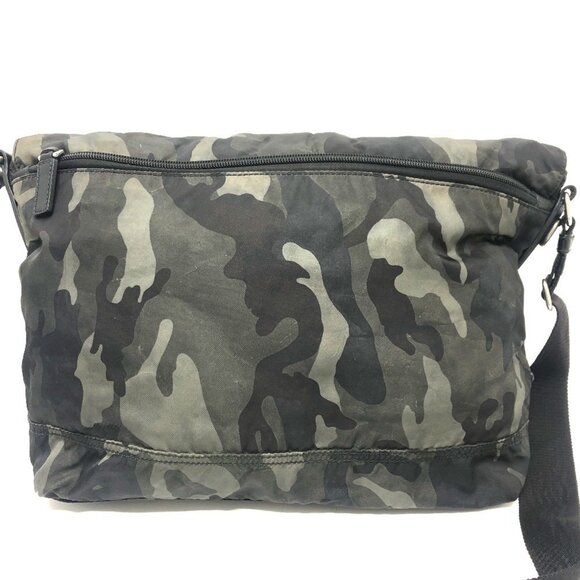 PRADA Green Shoulder Bag - Picture 2 of 12